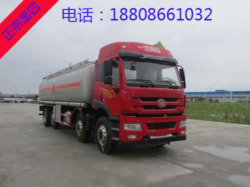 24噸(28方)解放前四后六運油車(chē) 24噸(28方)解放前四后六運油車(chē)