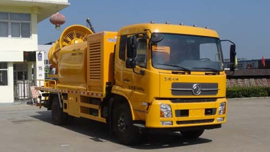 70米東風(fēng)天錦抑塵車(chē)圖片 70米東風(fēng)天錦抑塵車(chē)圖片