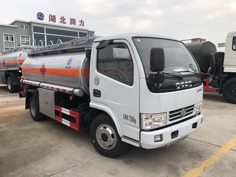 5噸運油車(chē)圖片 5噸運油車(chē)圖片