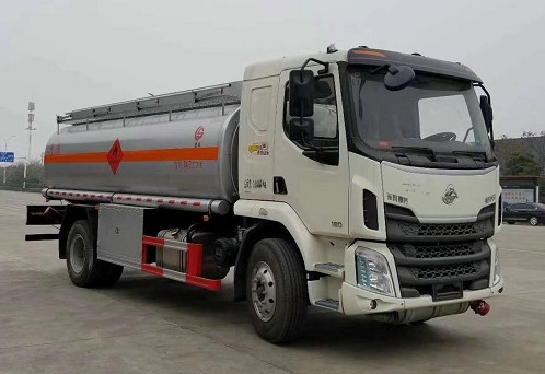東風(fēng)柳汽乘龍運油車(chē)圖片 東風(fēng)柳汽乘龍運油車(chē)圖片