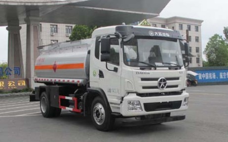 大運風(fēng)度運油車(chē)圖片 大運風(fēng)度運油車(chē)圖片