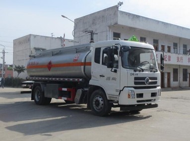 國六東風(fēng)天錦油罐車(chē)圖片 國六東風(fēng)天錦油罐車(chē)圖片