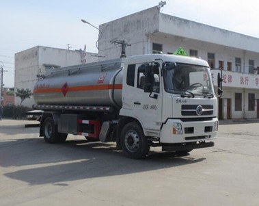 國六東風(fēng)天錦油罐車(chē)圖片 國六東風(fēng)天錦油罐車(chē)圖片