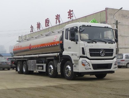 國六東風(fēng)天龍前四后八鋁合金油罐車(chē)圖片 國六東風(fēng)天龍前四后八鋁合金油罐車(chē)圖片