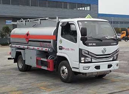 國六東風(fēng)多利卡5噸油罐車(chē)圖片 國六東風(fēng)多利卡5噸油罐車(chē)圖片