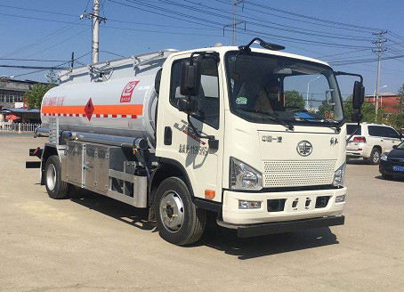 國六解放J6F油罐車(chē)圖片 國六解放J6F油罐車(chē)圖片