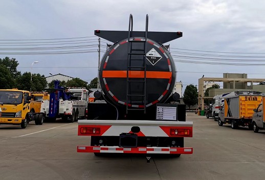 SCS5254GFWDFH型腐蝕性物品罐式運輸車(chē)多方位圖片 SCS5254GFWDFH型腐蝕性物品罐式運輸車(chē)多方位圖片