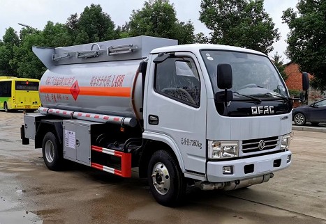 甲醇乙醇罐式運輸車(chē)圖片 甲醇乙醇罐式運輸車(chē)圖片