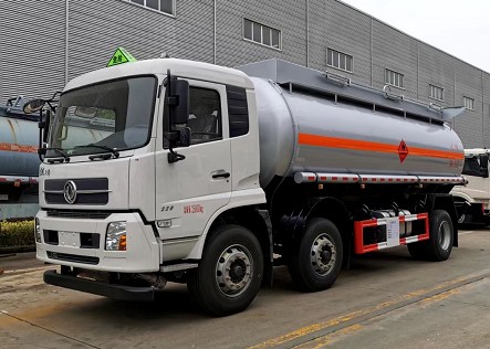 甲醇乙醇罐式運輸車(chē)圖片 甲醇乙醇罐式運輸車(chē)圖片