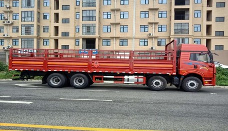 解放焊v前四后八(8x4)氣瓶運輸車(chē) 解放焊v前四后八(8x4)氣瓶運輸車(chē)