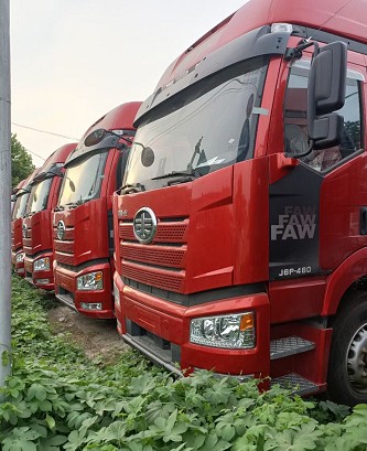 庫存解放J6P雙驅牽引車(chē) 庫存解放J6P雙驅牽引車(chē)