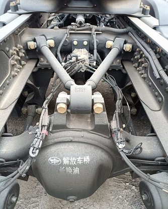 庫存解放J6P雙驅牽引車(chē) 庫存解放J6P雙驅牽引車(chē)