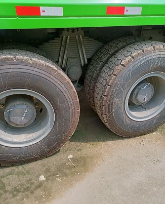 庫存重汽汕德卡后八輪渣土車(chē) 庫存重汽汕德卡后八輪渣土車(chē)