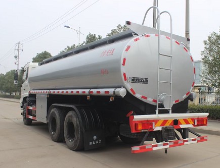 國六東風(fēng)天錦小三軸供液車(chē)圖片 國六東風(fēng)天錦小三軸供液車(chē)圖片