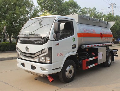 國六5噸甲醇乙醇罐式運輸車(chē)圖片 國六5噸甲醇乙醇罐式運輸車(chē)圖片