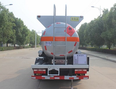 國六5噸甲醇乙醇罐式運輸車(chē)圖片 國六5噸甲醇乙醇罐式運輸車(chē)圖片