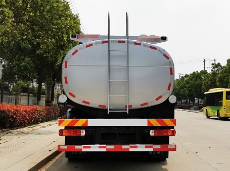 國六解放捍威前四后六普通液體運輸車(chē)圖片 國六解放捍威前四后六普通液體運輸車(chē)圖片