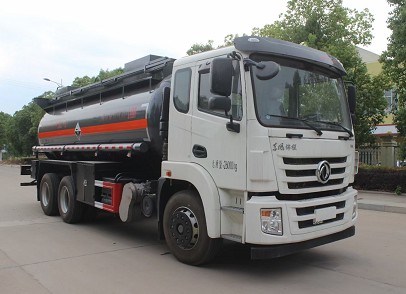 國六東風(fēng)錦程后八輪化工車(chē)圖片 國六東風(fēng)錦程后八輪化工車(chē)圖片