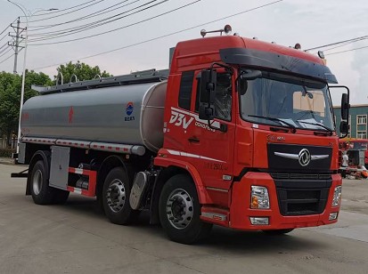 國六東風(fēng)暢行小三軸食用油運輸車(chē)圖片 國六東風(fēng)暢行小三軸食用油運輸車(chē)圖片