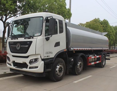 國六東風(fēng)天錦小三軸普通液體運輸車(chē)圖片 國六東風(fēng)天錦小三軸普通液體運輸車(chē)圖片