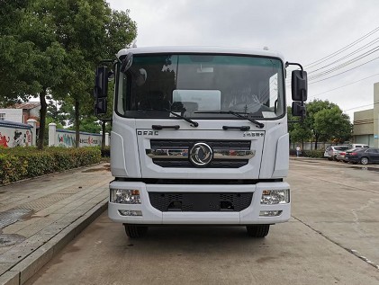 國六東風(fēng)多利卡D9普通液體運輸車(chē)圖片 國六東風(fēng)多利卡D9普通液體運輸車(chē)圖片