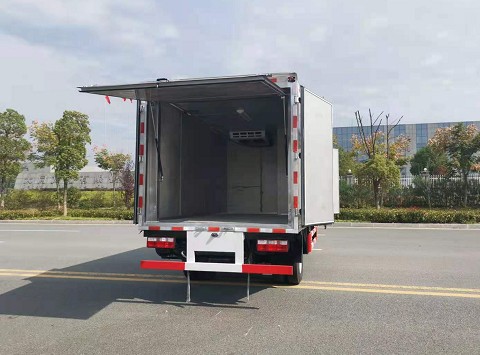 國六東風(fēng)藍牌醫療廢物轉運車(chē)圖片 國六東風(fēng)藍牌醫療廢物轉運車(chē)圖片