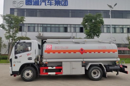 國六東風(fēng)多利卡8噸加油車(chē)/運油車(chē)圖片 國六東風(fēng)多利卡8噸加油車(chē)/運油車(chē)圖片