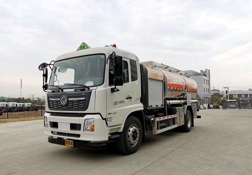 力神國六東風(fēng)天錦飛機加油車(chē) 力神國六東風(fēng)天錦飛機加油車(chē)