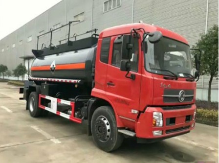 東風(fēng)天錦單橋SCS5180GFWDFH型腐蝕性物品罐式運輸車(chē) 東風(fēng)天錦單橋SCS5180GFWDFH型腐蝕性物品罐式運輸車(chē)