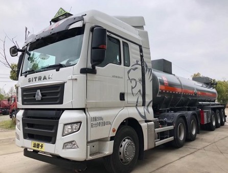 力神醒獅牌17.4方SLS9409GFWB型腐蝕性物品罐式運輸半掛車(chē) 力神醒獅牌17.4方SLS9409GFWB型腐蝕性物品罐式運輸半掛車(chē)