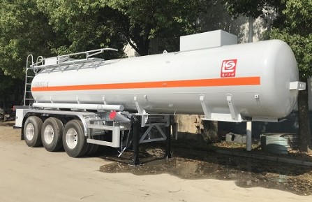 力神醒獅牌17.4方SLS9409GFWB型腐蝕性物品罐式運輸半掛車(chē)整車(chē)參數 力神醒獅牌17.4方SLS9409GFWB型腐蝕性物品罐式運輸半掛車(chē)整車(chē)參數