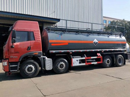 DLQ5319GFWC5型腐蝕性物品罐式運輸車(chē) DLQ5319GFWC5型腐蝕性物品罐式運輸車(chē)