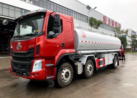 力神牌國五東風(fēng)柳汽乘龍前四后四供液車(chē) 力神牌國五東風(fēng)柳汽乘龍前四后四供液車(chē)