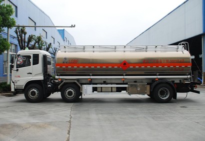 國六東風(fēng)天錦25方油罐車(chē) 國六東風(fēng)天錦25方油罐車(chē)