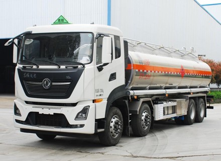 國六東風(fēng)天龍25.6方雙倉油罐車(chē) 國六東風(fēng)天龍25.6方雙倉油罐車(chē)