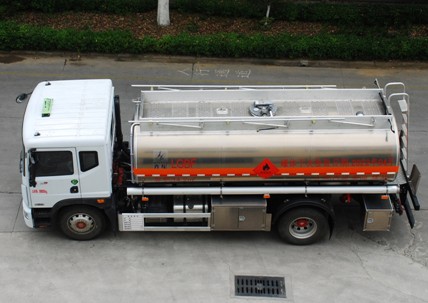 國六14.2方東風(fēng)多利卡D9鋁合金加油車(chē) 國六14.2方東風(fēng)多利卡D9鋁合金加油車(chē)