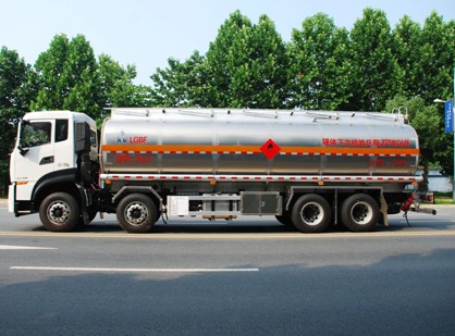 國六東風(fēng)天龍30方運油車(chē) 國六東風(fēng)天龍30方運油車(chē)