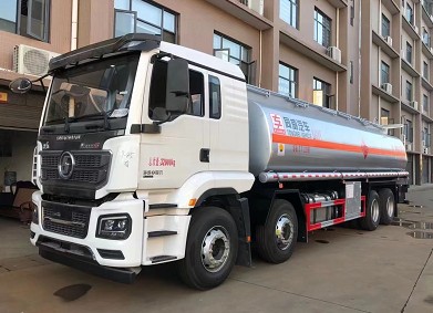 國六陜汽德龍M3000S前四后八油罐車(chē) 國六陜汽德龍M3000S前四后八油罐車(chē)