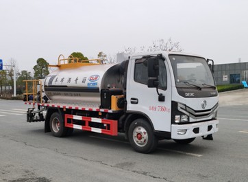 4.2立方標準型瀝青灑布車(chē) 4.2立方標準型瀝青灑布車(chē)