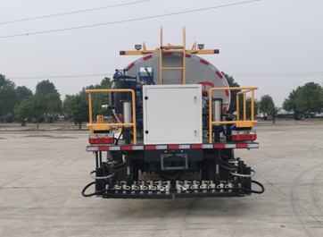 7立方標準型瀝青灑布車(chē) 7立方標準型瀝青灑布車(chē)