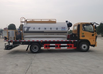 7立方標準型瀝青灑布車(chē) 7立方標準型瀝青灑布車(chē)