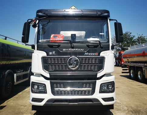 國六陜汽德龍前四后八鋁合金運油車(chē) 國六陜汽德龍前四后八鋁合金運油車(chē)