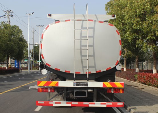 重汽豪沃前四后八供液車(chē)_潤知星牌SCS5313TGYZZ6型供液車(chē) 重汽豪沃前四后八供液車(chē)_潤知星牌SCS5313TGYZZ6型供液車(chē)