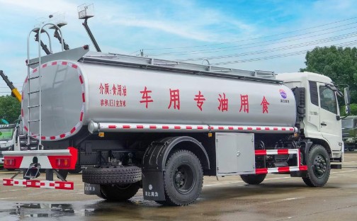 東風(fēng)天錦12方食用油運輸車(chē)_潤知星牌SCS5180GSYDFH6型食用油運輸車(chē) 東風(fēng)天錦12方食用油運輸車(chē)_潤知星牌SCS5180GSYDFH6型食用油運輸車(chē)