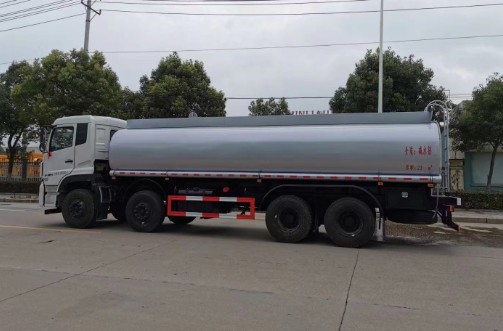 東風(fēng)天龍前四后八普通液體運輸車(chē)_潤知星牌SCS5311GPGDFH6型普通液體運輸車(chē) 東風(fēng)天龍前四后八普通液體運輸車(chē)_潤知星牌SCS5311GPGDFH6型普通液體運輸車(chē)