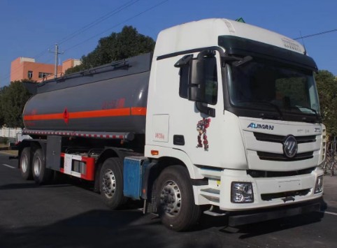 福田前四后八25方易燃液體罐式運輸車(chē)_潤知星牌SCS5321GRYBJ6型易燃液體罐式運輸車(chē) 福田前四后八25方易燃液體罐式運輸車(chē)_潤知星牌SCS5321GRYBJ6型易燃液體罐式運輸車(chē)