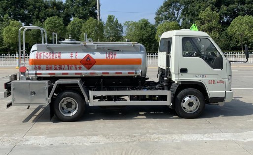 福田小卡之星1.5噸藍牌易燃液體罐式運輸車(chē)_楚飛牌CLQ5040GRY6BJ型易燃液體罐式運輸車(chē) 福田小卡之星1.5噸藍牌易燃液體罐式運輸車(chē)_楚飛牌CLQ5040GRY6BJ型易燃液體罐式運輸車(chē)