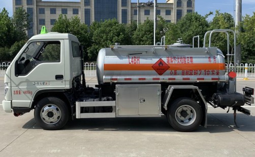 福田小卡之星1.5噸藍牌易燃液體罐式運輸車(chē)_楚飛牌CLQ5040GRY6BJ型易燃液體罐式運輸車(chē) 福田小卡之星1.5噸藍牌易燃液體罐式運輸車(chē)_楚飛牌CLQ5040GRY6BJ型易燃液體罐式運輸車(chē)